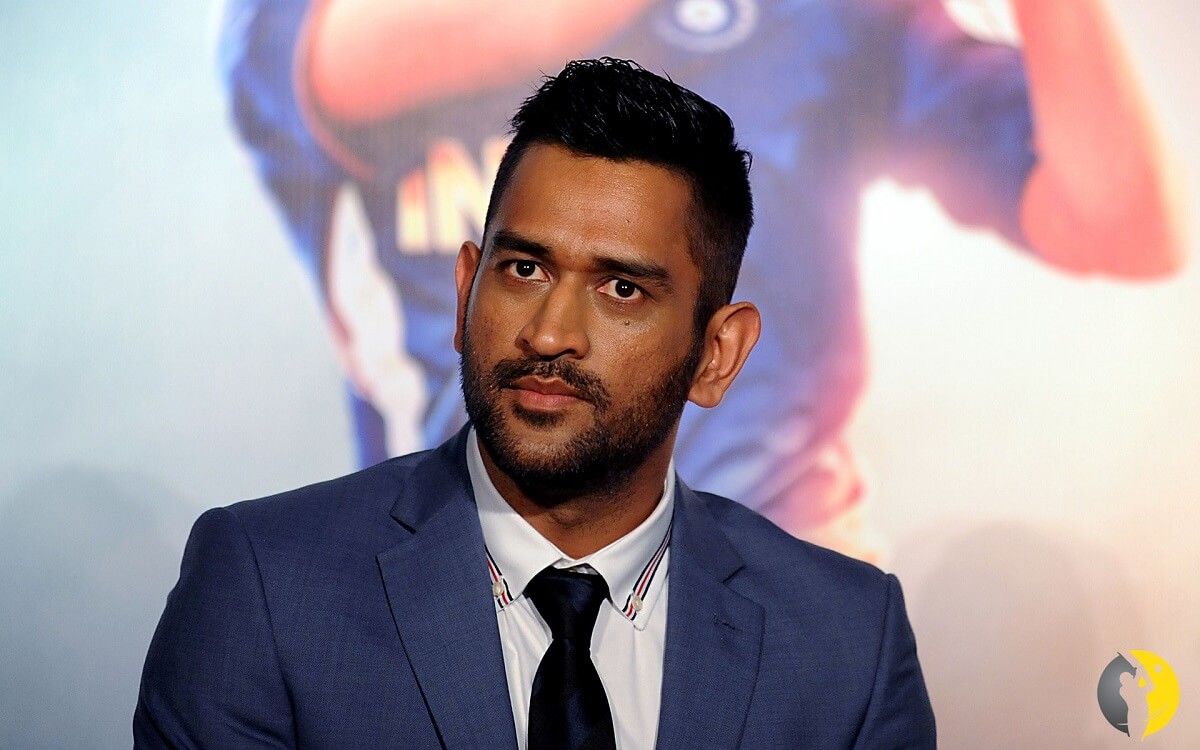 Will MS Dhoni be in auctions for IPL 2018?